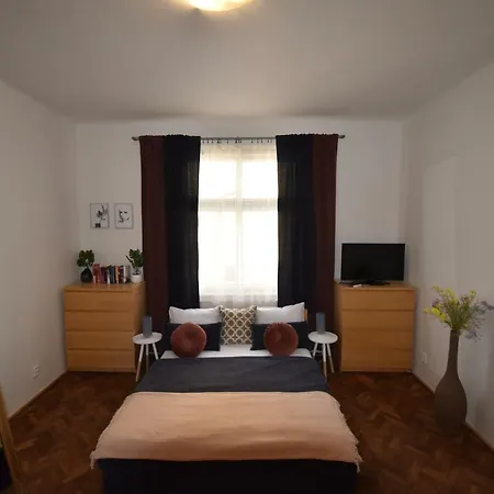 Church View Old Town Cozy Appartement Praag